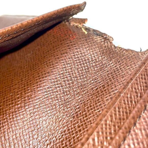 AUTHENTIC Louis Vuitton Damier Ebene Brazza Wallet - Picture 11 of 14